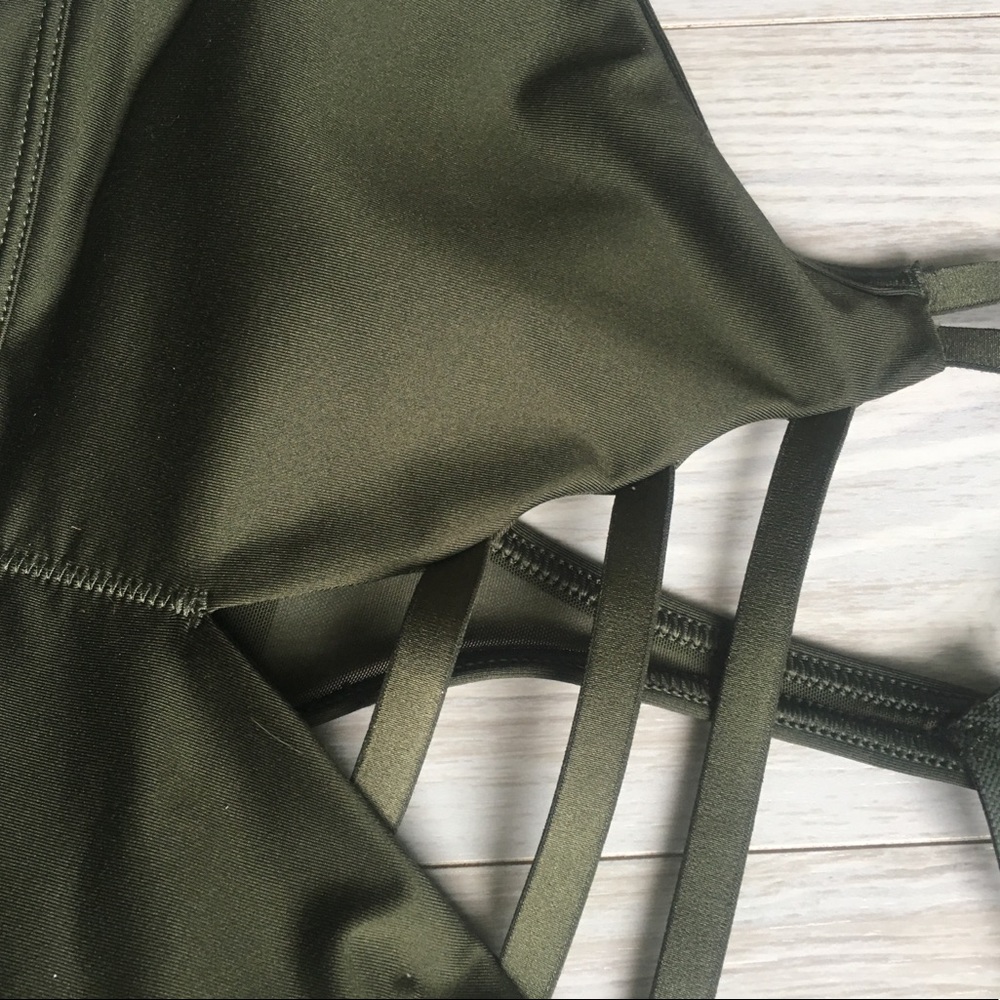 SOLD- Victoria’s Secret sports bra size small